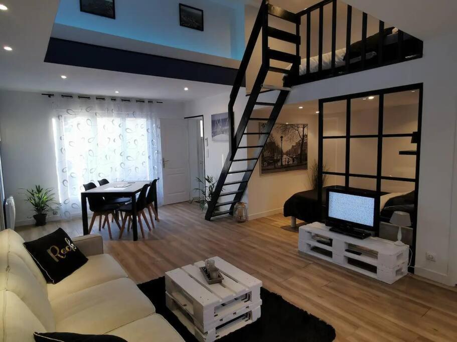La Mirabella, Studio Avec Sauna Mirebeau-sur-Beze Εξωτερικό φωτογραφία